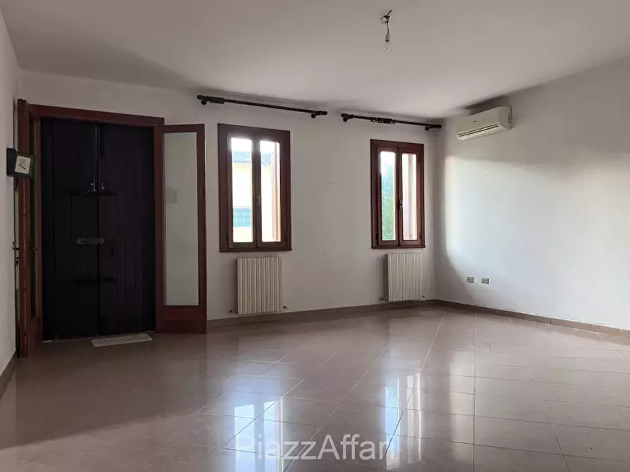 Immagine 15 di Casa indipendente in vendita  in Via Cansiglio a Piove Di Sacco