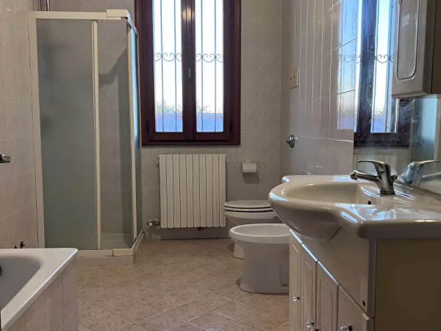 Immagine 16 di Casa indipendente in vendita  in Via Cansiglio a Piove Di Sacco