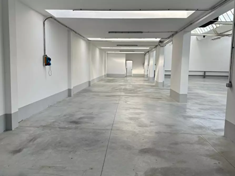 Immagine 2 di Capannone industriale in affitto  in VIA DELLE CALANDRE a Calenzano