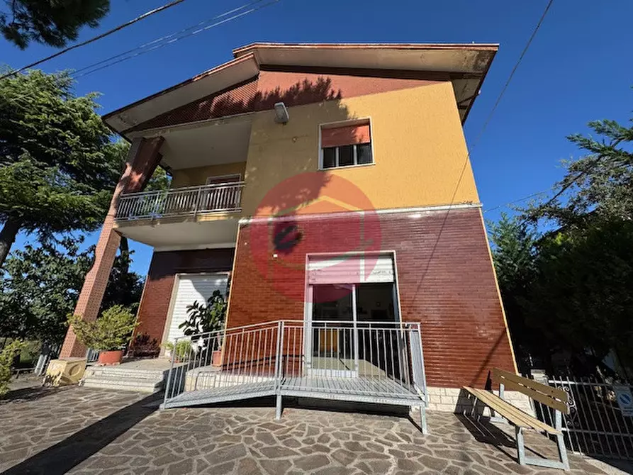 Immagine 1 di Casa bifamiliare in vendita  a Santarcangelo Di Romagna