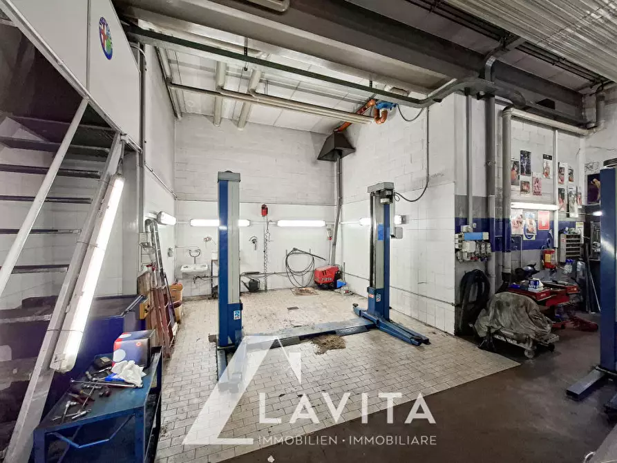 Immagine 1 di Attività commerciale in vendita  in Via Augusto Righi - Augusto-Righi-Straße a Bolzano