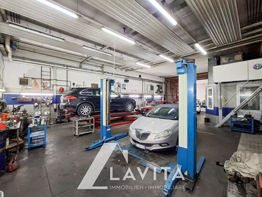 Immagine 2 di Attività commerciale in vendita  in Via Augusto Righi - Augusto-Righi-Straße a Bolzano