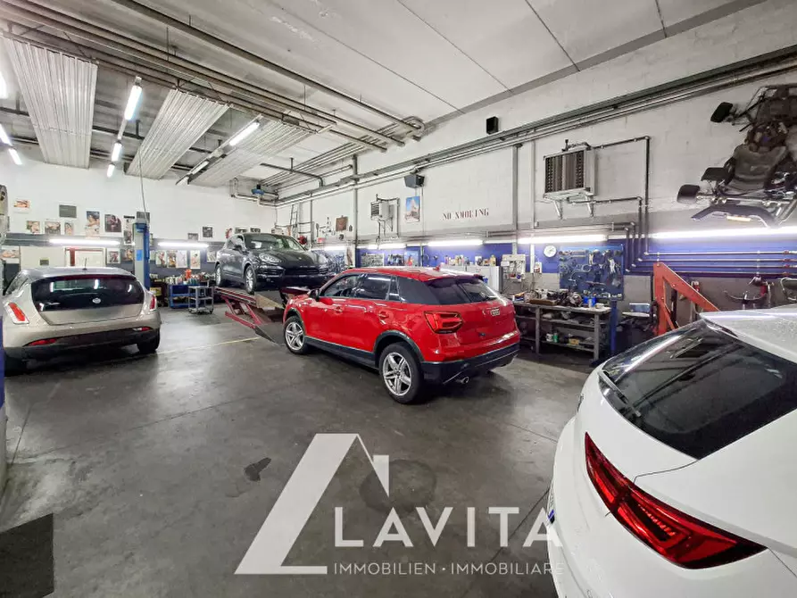 Immagine 4 di Attività commerciale in vendita  in Via Augusto Righi - Augusto-Righi-Straße a Bolzano