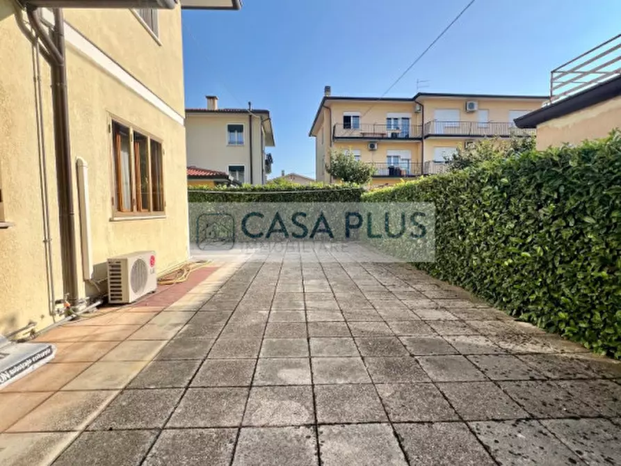 Immagine 74 di Casa bifamiliare in vendita  in via Monte Cengio a Bassano Del Grappa