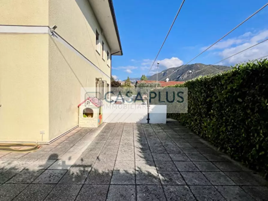 Immagine 75 di Casa bifamiliare in vendita  in via Monte Cengio a Bassano Del Grappa