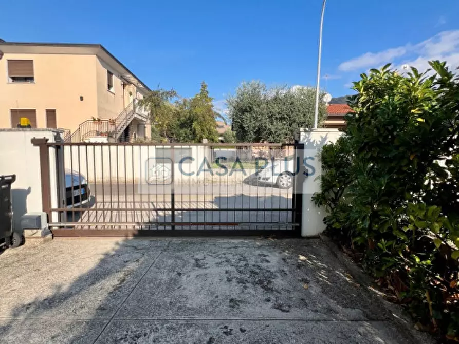Immagine 82 di Casa bifamiliare in vendita  in via Monte Cengio a Bassano Del Grappa