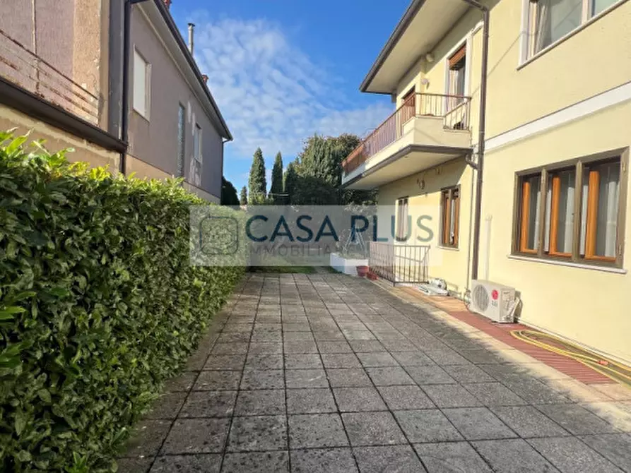 Immagine 93 di Casa bifamiliare in vendita  in via Monte Cengio a Bassano Del Grappa