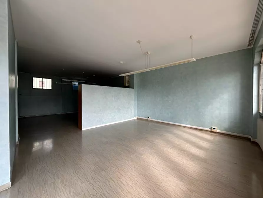 Immagine 4 di Negozio in vendita  in via Della Provvidenza a Rubano