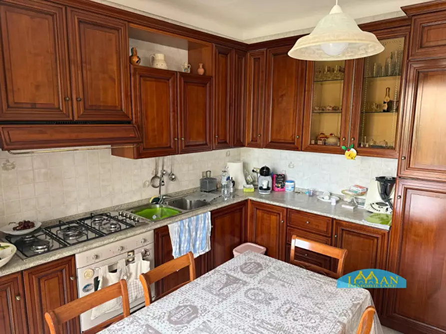 Immagine 3 di Appartamento in vendita  in Via Pasquale Gatti a Ceglie Messapico