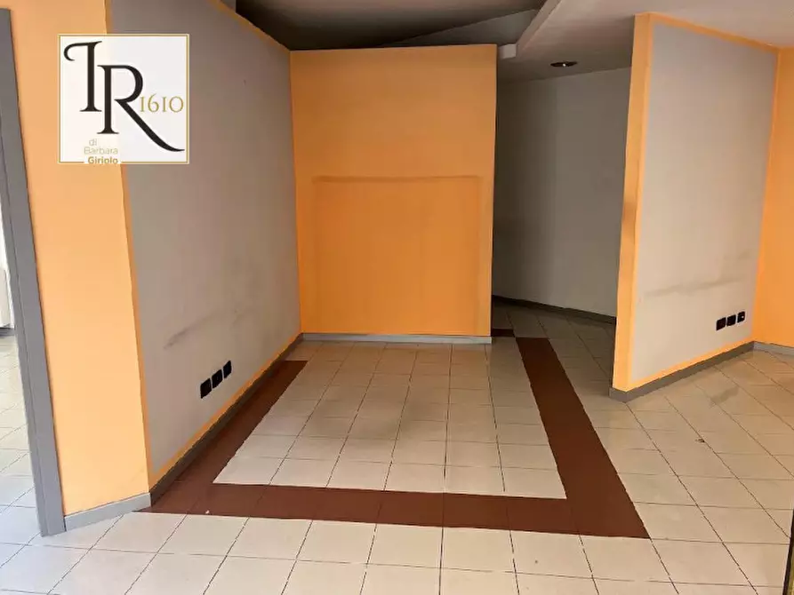 Immagine 6 di Attività commerciale in affitto  a Badia Polesine