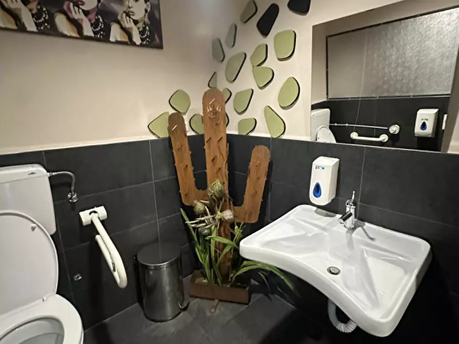 Immagine 26 di Attività commerciale in vendita  in Via Antonio Gramsci 18 a Gambettola