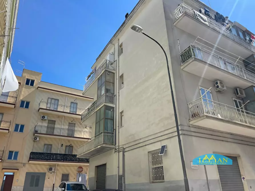 Immagine 13 di Appartamento in vendita  in Via Cosenza a Ceglie Messapico