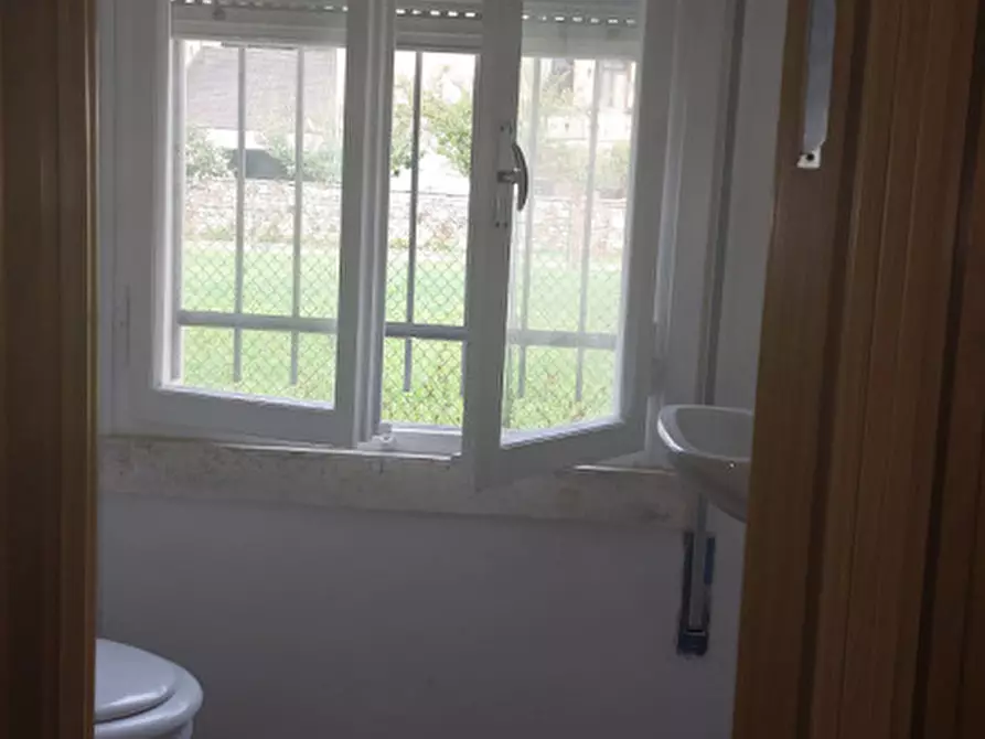 Immagine 7 di Attività commerciale in affitto  in Piazza G. da Schio a Longare