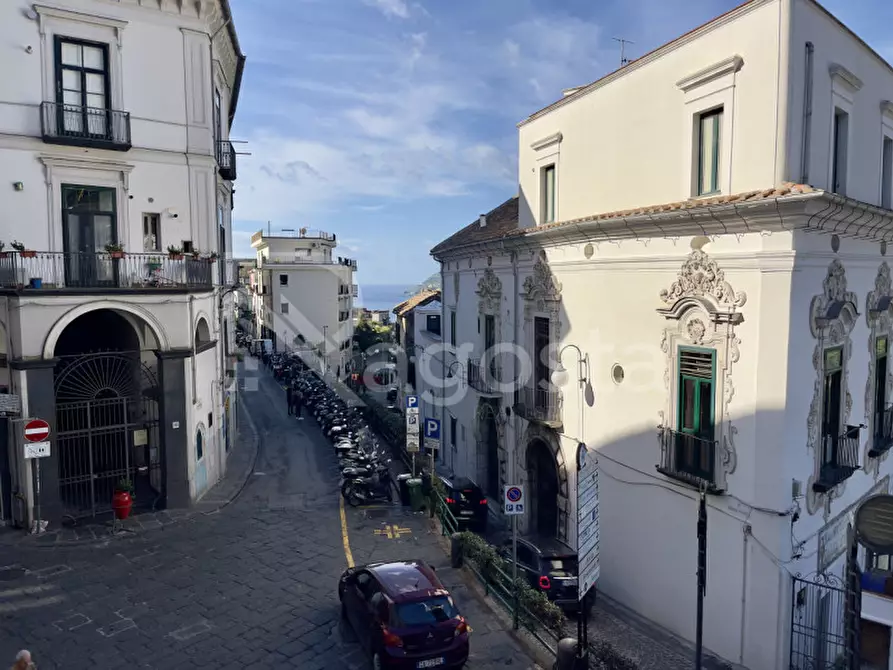 Immagine 3 di Appartamento in affitto  in Corso Umberto Ⅰ a Vietri Sul Mare