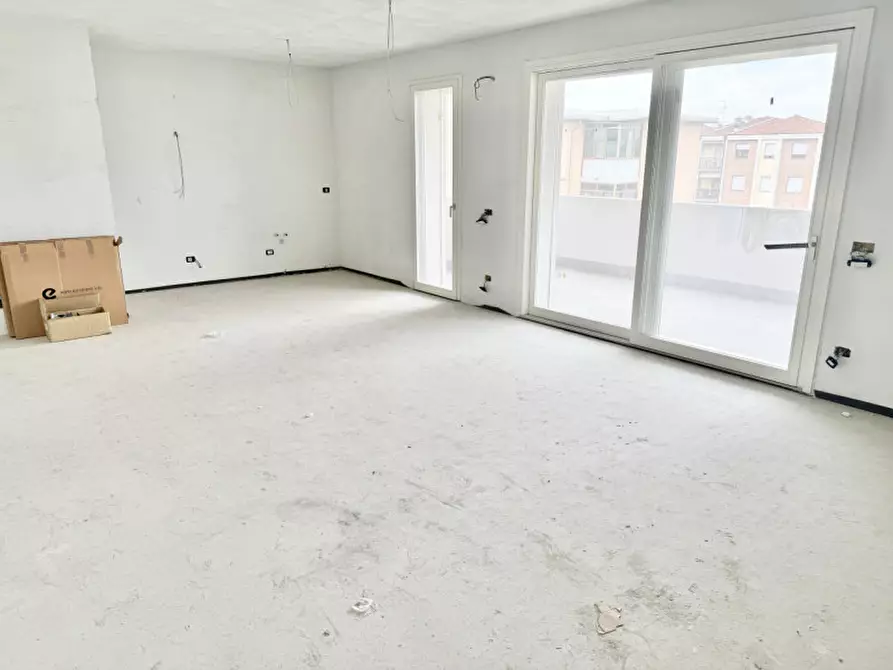 Immagine 12 di Attico in vendita  in Strada del Paullo a Parma