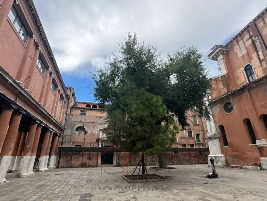Immagine 12 di Appartamento in vendita  in CAMPO SAN FRANCESCO a Venezia