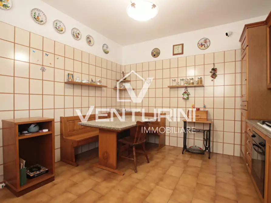 Immagine 9 di Villa in vendita  in Via Entratico, 50 a Roma