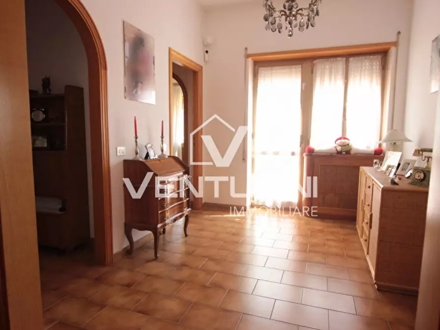 Immagine 11 di Villa in vendita  in Via Entratico, 50 a Roma