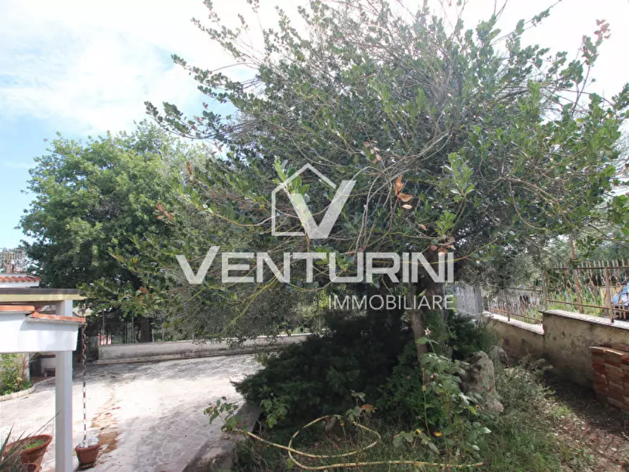 Immagine 37 di Villa in vendita  in Via Entratico, 50 a Roma