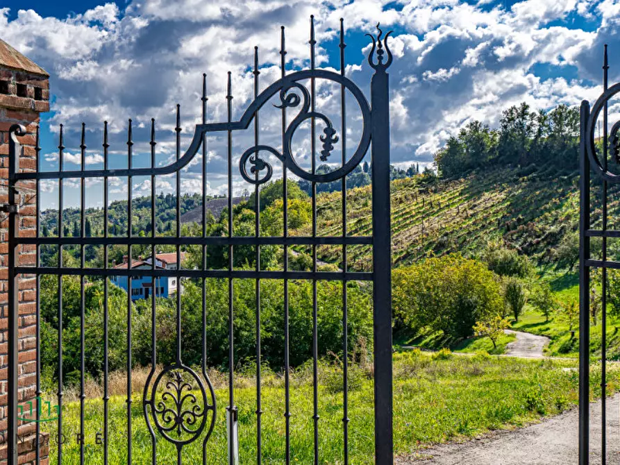Immagine 1 di Casa indipendente in vendita  in Ad.ze via Giardino a Pianoro