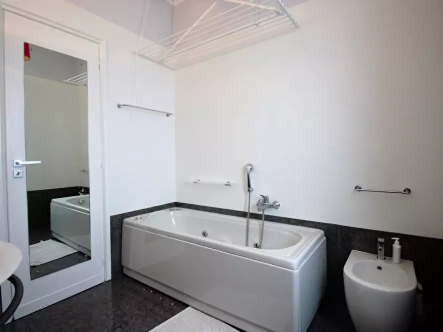 Immagine 25 di Appartamento in vendita  in Strada Torino, 71 a Moncalieri