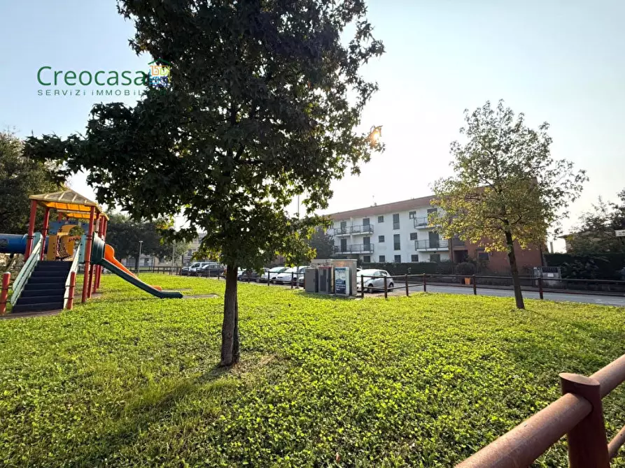 Immagine 2 di Appartamento in vendita  a Cologno Al Serio