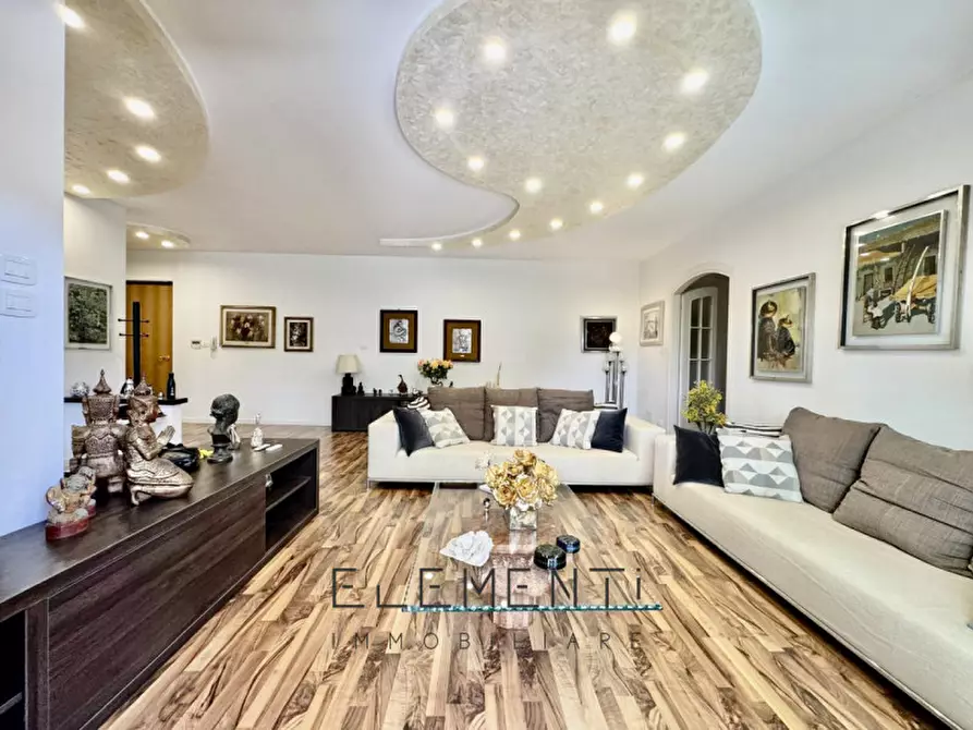 Immagine 9 di Appartamento in vendita  in Via 6 Novembre a Sant'ambrogio Di Valpolicella