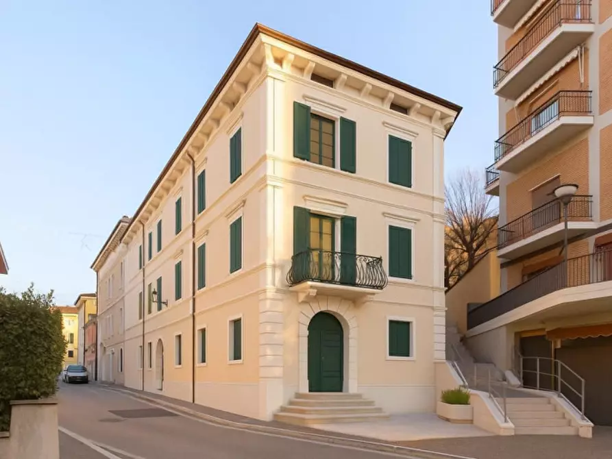 Immagine 1 di Appartamento in vendita  in Via Madonna a Pescantina