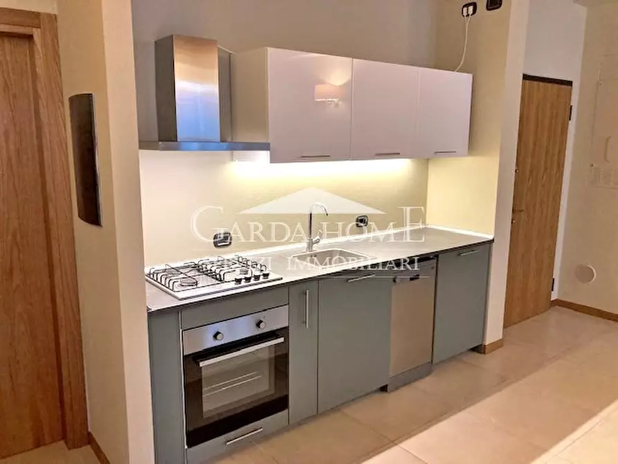 Immagine 5 di Appartamento in affitto  in via Generale Achille Papa a Desenzano Del Garda