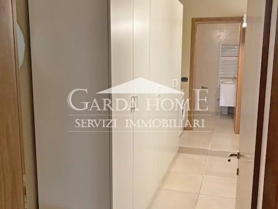 Immagine 6 di Appartamento in affitto  in via Generale Achille Papa a Desenzano Del Garda