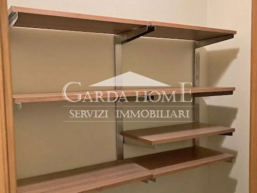 Immagine 14 di Appartamento in affitto  in via Generale Achille Papa a Desenzano Del Garda