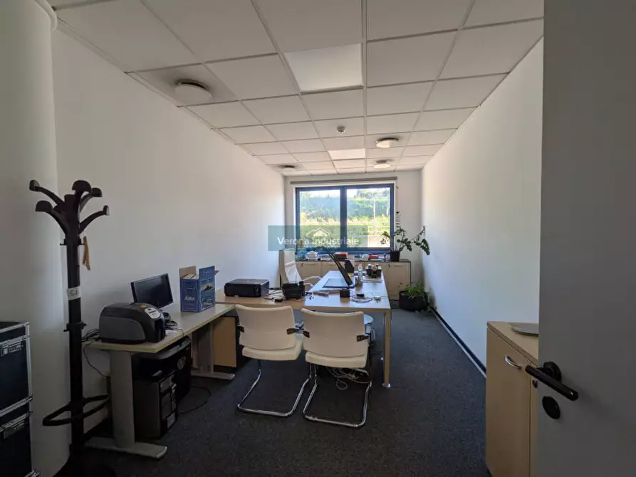 Immagine 16 di Ufficio in vendita  in Affi a Affi