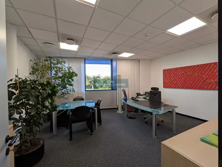 Immagine 17 di Ufficio in vendita  in Affi a Affi