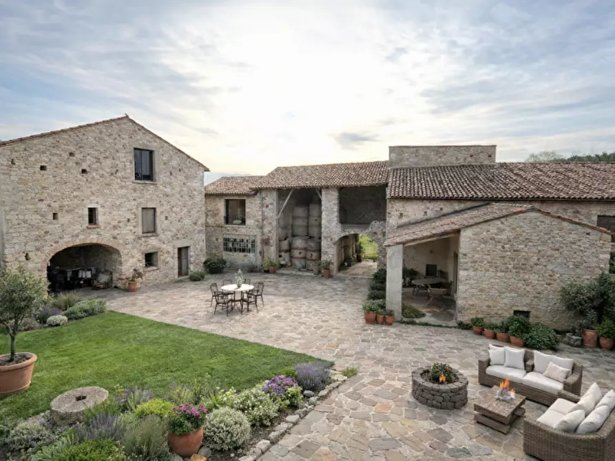 Immagine 1 di Rustico / casale in vendita  in via dei colli a Cavriana