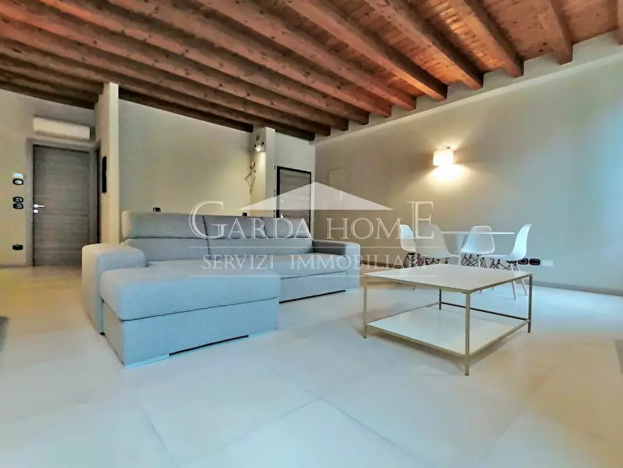 Immagine 1 di Appartamento in affitto  in via Generale Achille Papa a Desenzano Del Garda