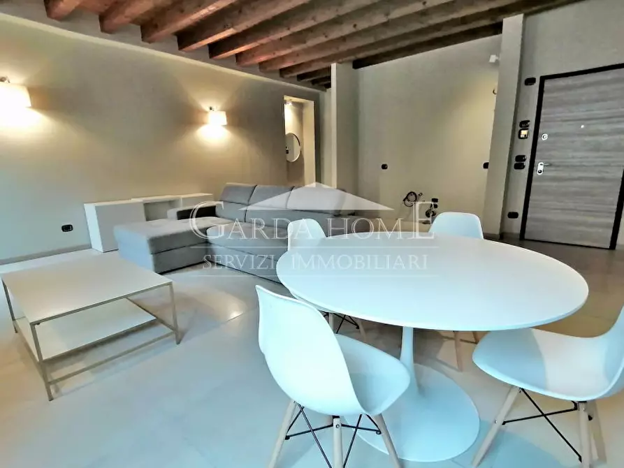 Immagine 2 di Appartamento in affitto  in via Generale Achille Papa a Desenzano Del Garda