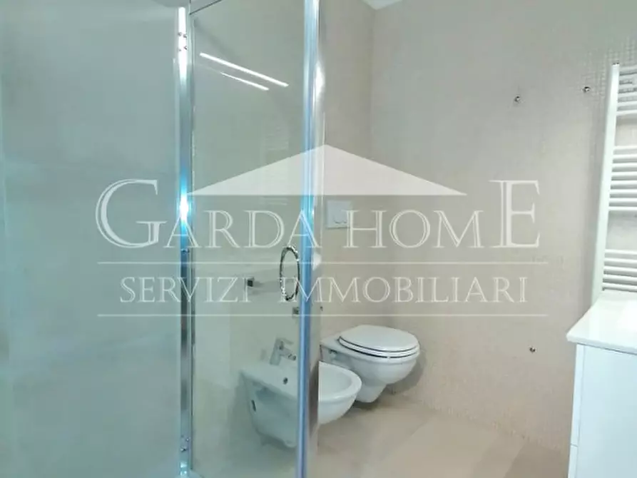 Immagine 7 di Appartamento in affitto  in via Generale Achille Papa a Desenzano Del Garda