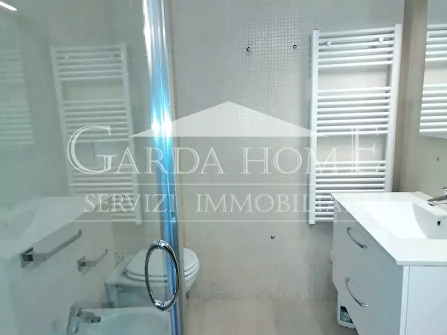 Immagine 8 di Appartamento in affitto  in via Generale Achille Papa a Desenzano Del Garda