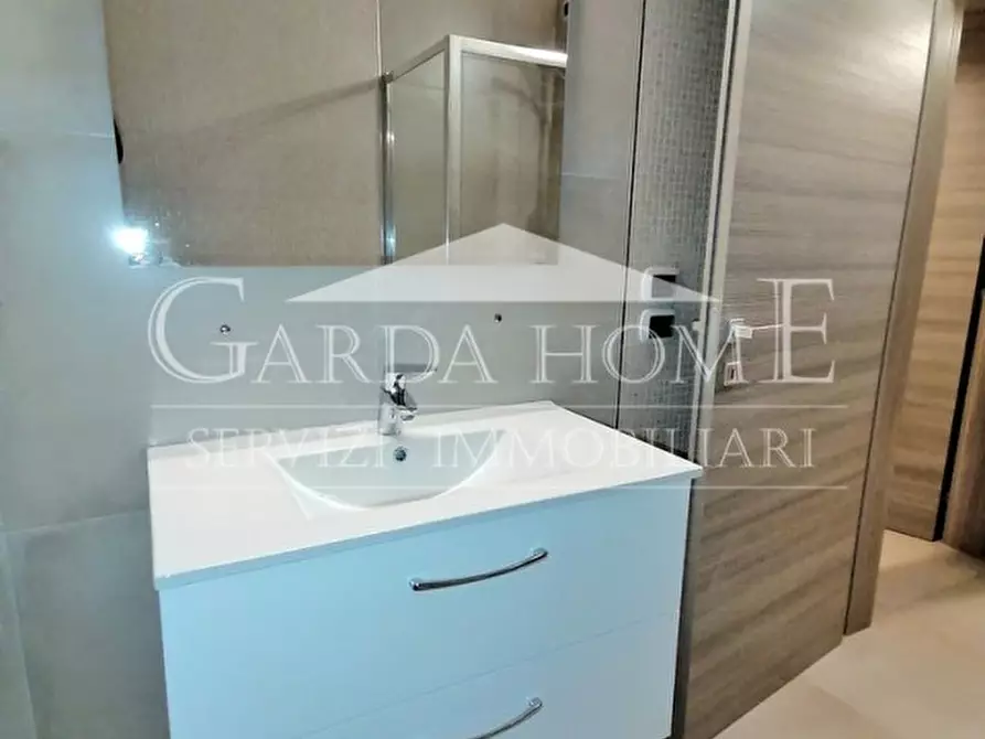 Immagine 9 di Appartamento in affitto  in via Generale Achille Papa a Desenzano Del Garda