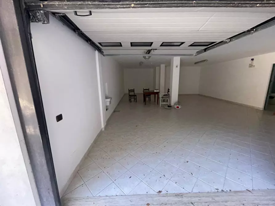 Immagine 37 di Villa in vendita  in Via Luigi Selandari a Ancona