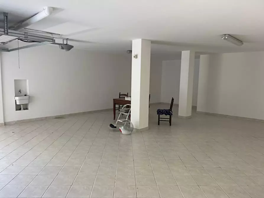 Immagine 39 di Villa in vendita  in Via Luigi Selandari a Ancona