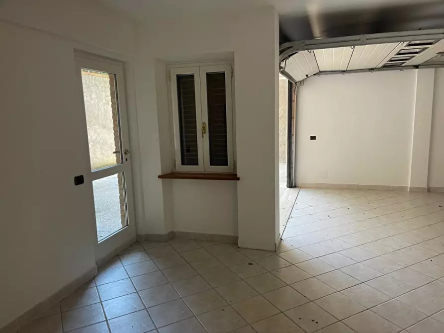 Immagine 41 di Villa in vendita  in Via Luigi Selandari a Ancona