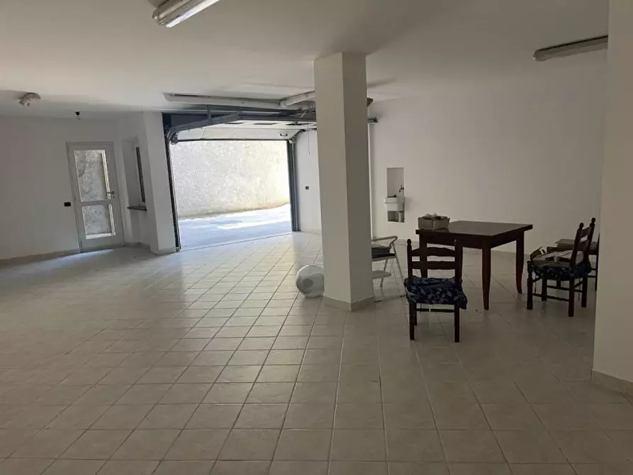 Immagine 43 di Villa in vendita  in Via Luigi Selandari a Ancona