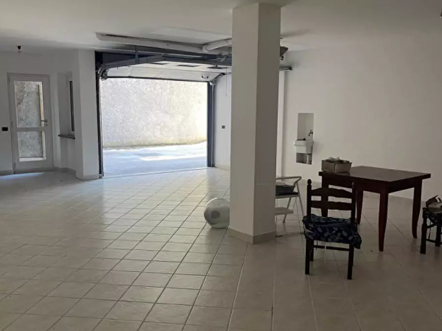 Immagine 44 di Villa in vendita  in Via Luigi Selandari a Ancona