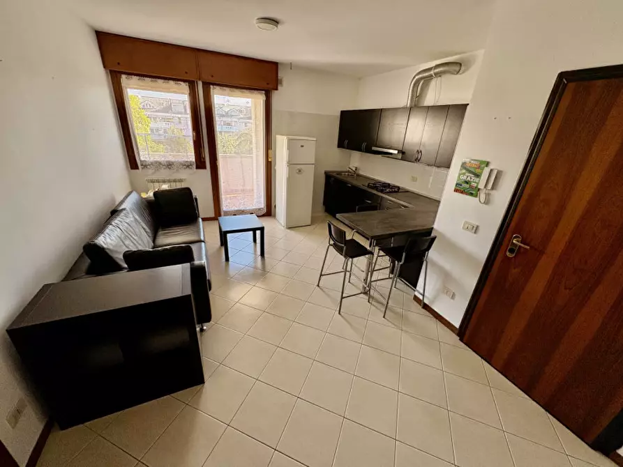 Immagine 2 di Appartamento in affitto  in via monta' 98 a Padova