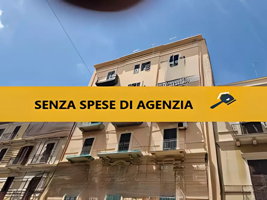 Immagine 1 di Appartamento in vendita  in via F. Crispi, 78 a Taranto