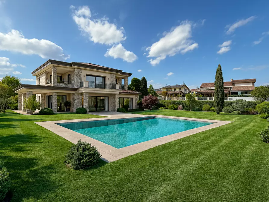 Immagine 1 di Terreno in vendita  in Via Giuseppe Mazzini a Creazzo