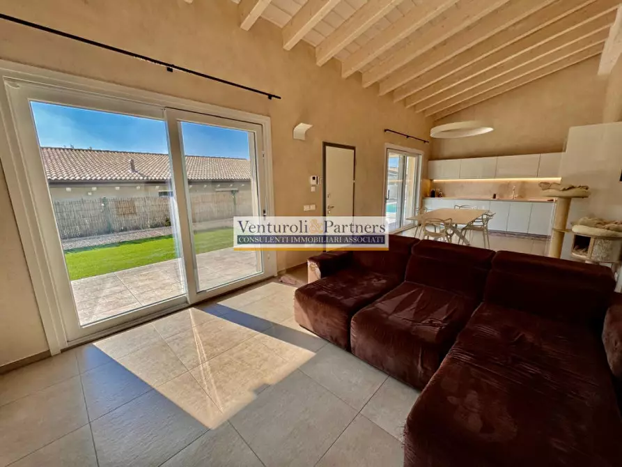 Immagine 4 di Villa in vendita  in Via Centenaro a Lonato del Garda