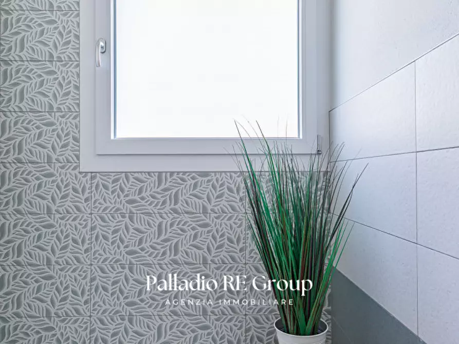 Immagine 14 di Appartamento in vendita  in Via Gabriele Serbelloni, 16 a Vicenza