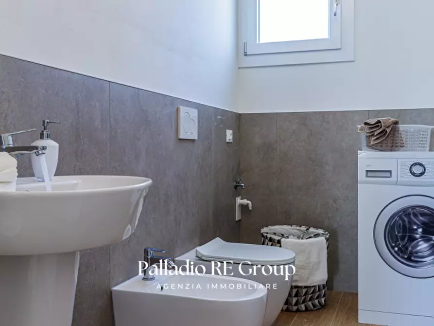 Immagine 17 di Appartamento in vendita  in Via Gabriele Serbelloni, 16 a Vicenza